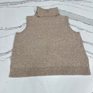 NWT Turtleneck Sweater Vest Sz L